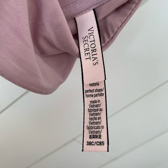 Victoria’s Secret Pushup Bra New w/out Tags - Picture 5 of 5